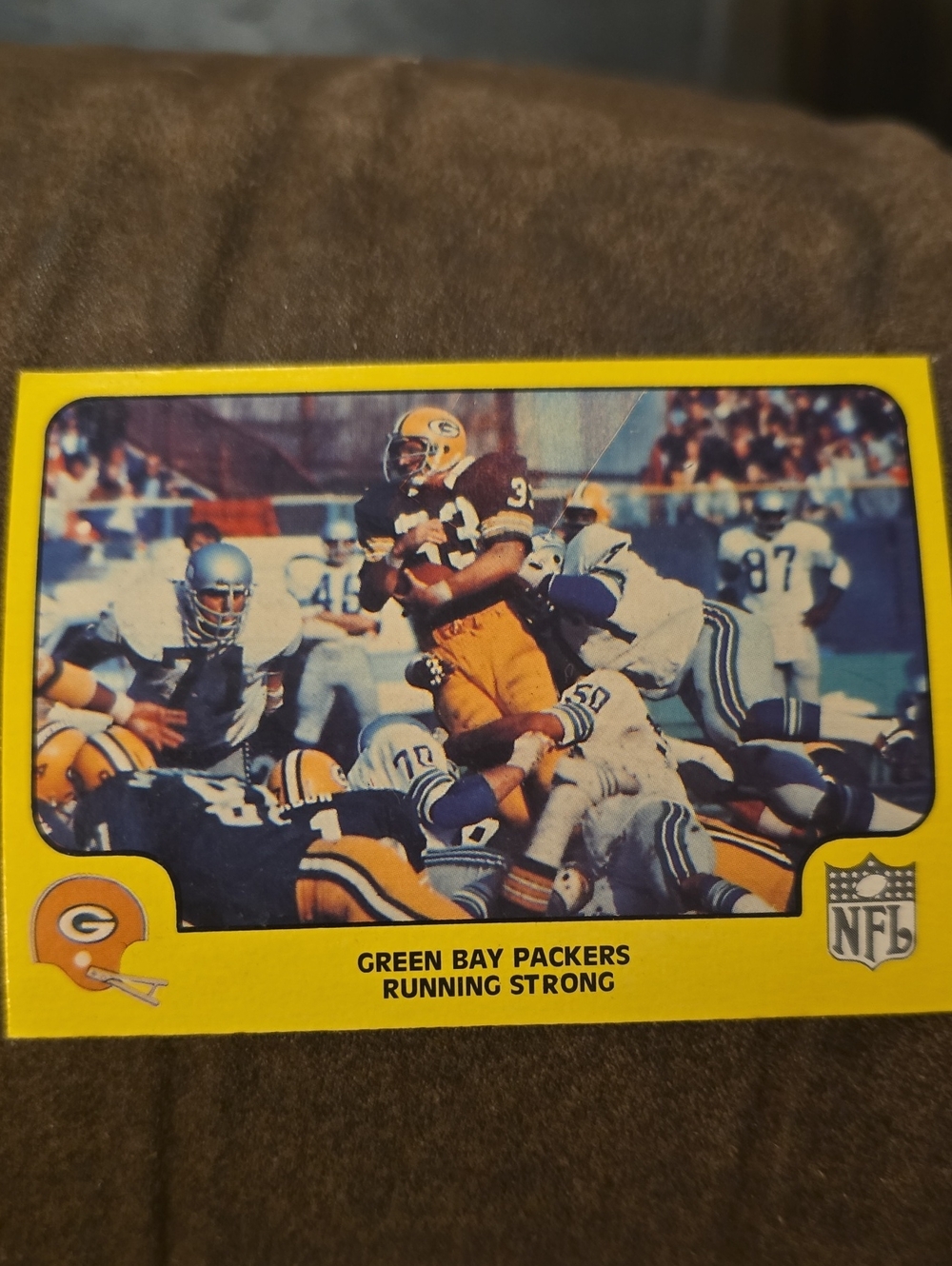 Green Bay Packers Yellow Football Trading Card - Team Image